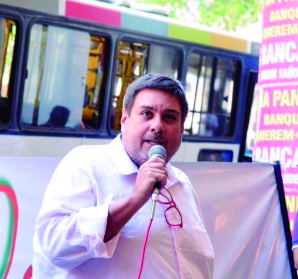 O diretor de Administração do Sindicato, Alexandre Batista, criticou a privatização da Light e da Cedae no Rio: tarifas maiores  e serviços ruins